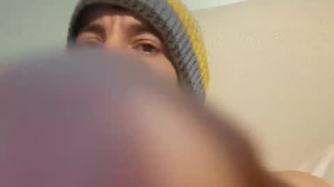 Snapshot of jamie198307 chatting on 12-14-25, 07:51 jamie198307 online show from 12-14-25, 07:51