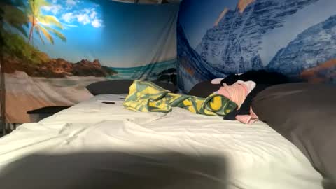 OF - Jamiejordans online show from 03-24-26, 10:04