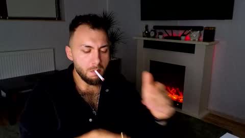 Robbie online show from 11-17-25, 07:03