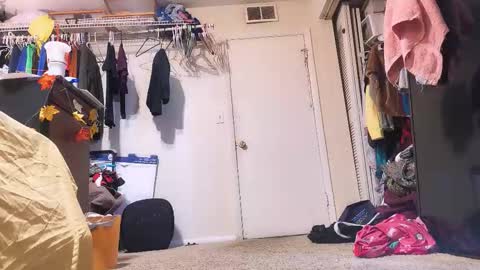 Bootyshows online show from 11-19-25, 12:27