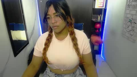 Snapshot of jana_lux chatting on 05-25-26, 01:28 JANA LUX online show from 05-25-26, 01:28