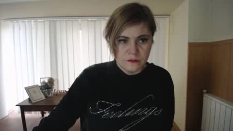 janaloveli online show from 12-19-24, 08:45