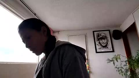 janariivera1 online show from 10-28-25, 07:16