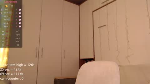 Snapshot of jane_a1r chatting on 01-15-26, 11:19 Evgenia online show from 01-15-26, 11:19