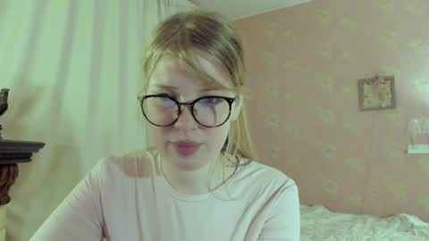 Star online show from 04-19-26, 01:38