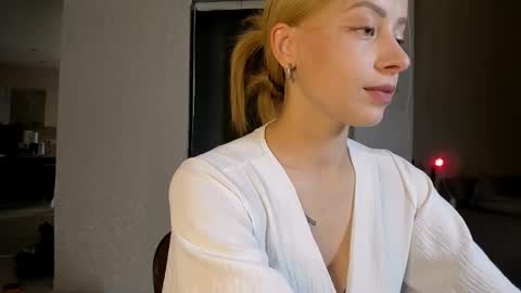 Snapshot of jane_bright chatting on 02-22-25, 08:31 Jane online show from 02-22-25, 08:31