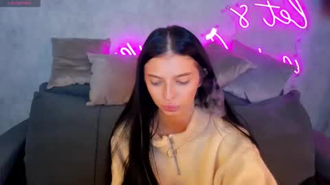 Eva online show from 11-03-25, 01:08