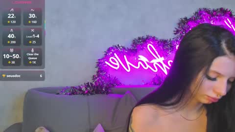 Snapshot of jane_johnston chatting on 01-07-26, 01:19 Eva online show from 01-07-26, 01:19