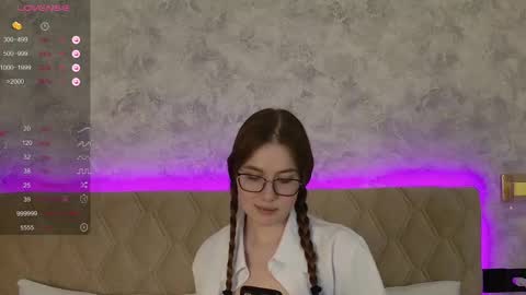 Snapshot of jane_meys chatting on 02-21-25, 11:22 your kitty JANE roawww online show from 02-21-25, 11:22