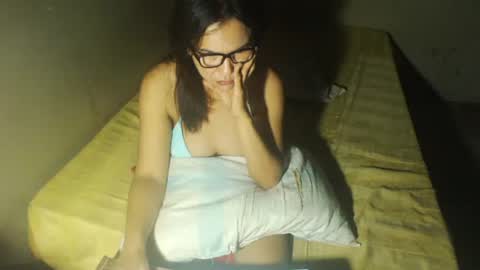 Snapshot of jane_phaiyoth69 chatting on 02-12-25, 04:23 JANE online show from 02-12-25, 04:23