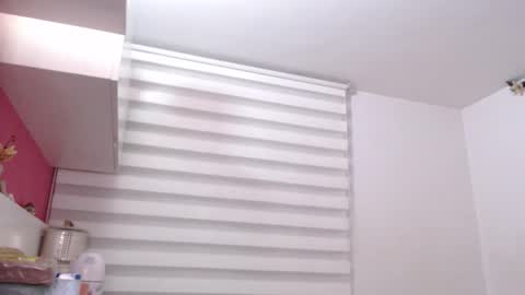 Snapshot of jane_r chatting on 01-15-26, 12:26 Jane online show from 01-15-26, 12:26