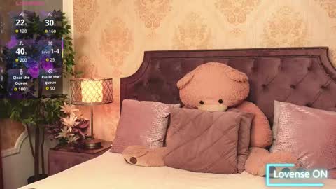 JaneDevine online show from 09-24-25, 06:17