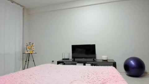 Snapshot of janelong chatting on 11-28-25, 04:15 JaneLong online show from 11-28-25, 04:15