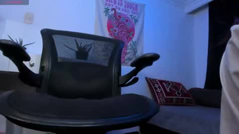 Snapshot of janeruss_ chatting on 04-24-26, 03:53 Jane online show from 04-24-26, 03:53