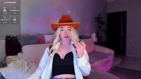 Snapshot of janice_sweet chatting on 11-24-25, 06:13 Janice online show from 11-24-25, 06:13