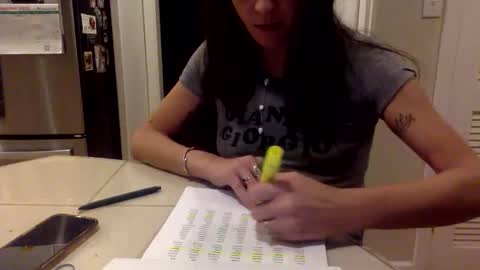 Snapshot of janicepepper chatting on 12-22-25, 01:02 janicepepper online show from 12-22-25, 01:02