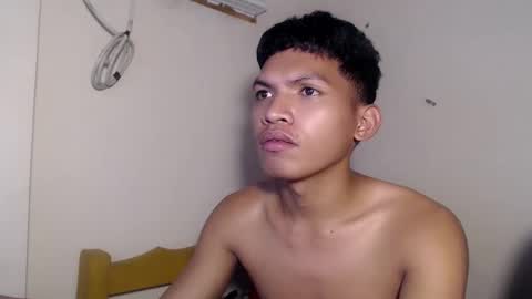 janlloyd04 online show from 10-26-25, 07:03