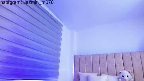 Snapshot of janne_moore chatting on 02-11-26, 06:40 Jane online show from 02-11-26, 06:40