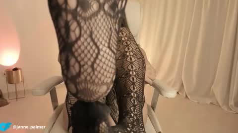 janne_palmer_ online show from 09-10-25, 05:02