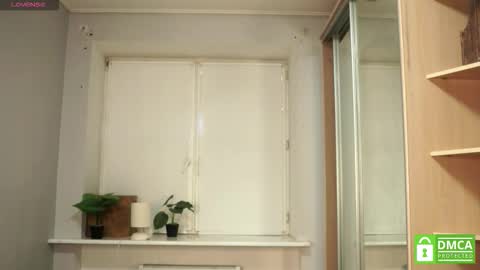 Im 18 years old Im fond of traveling I like to explore new cultures and Im open to communication. In my spare time I do sp online show from 12-19-25, 09:05