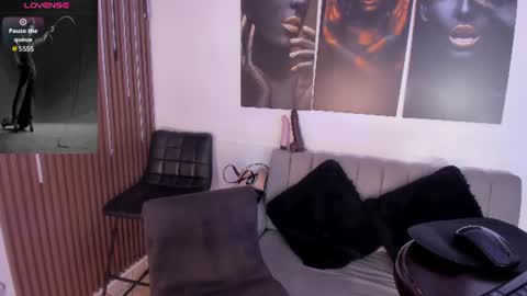 Snapshot of jannie_sexx chatting on 06-13-26, 11:41 jannie_sexx online show from 06-13-26, 11:41
