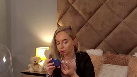 Snapshot of jaquelinemerlot chatting on 12-10-24, 07:16 jaquelinemerlot online show from 12-10-24, 07:16