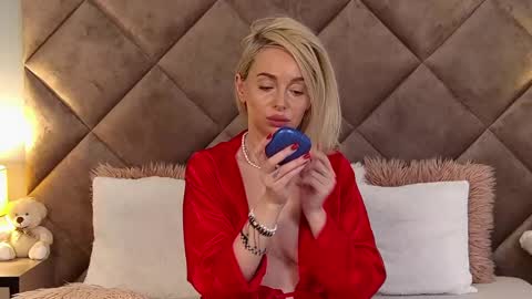 Snapshot of jaquelinemerlot chatting on 01-29-25, 07:57 jaquelinemerlot online show from 01-29-25, 07:57