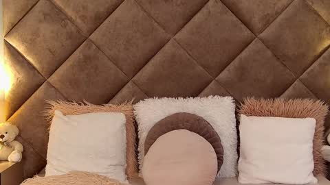 Snapshot of jaquelinemerlot chatting on 02-13-25, 06:20 jaquelinemerlot online show from 02-13-25, 06:20