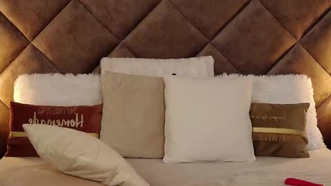 Snapshot of jaquelinemerlot chatting on 11-17-25, 07:36 jaquelinemerlot online show from 11-17-25, 07:36