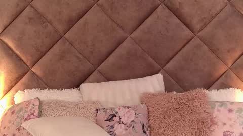 Snapshot of jaquelinemerlot chatting on 12-04-25, 08:01 jaquelinemerlot online show from 12-04-25, 08:01