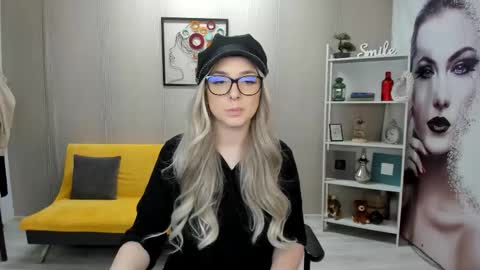 JaquelinLaurent online show from 09-19-25, 06:52