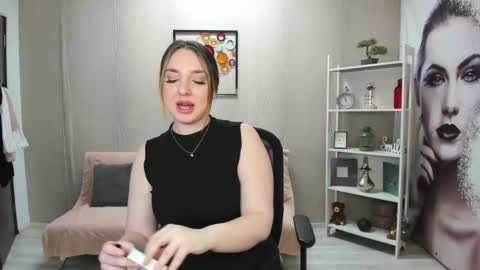 Snapshot of jaquelinlaurent chatting on 03-03-26, 09:53 JaquelinLaurent online show from 03-03-26, 09:53