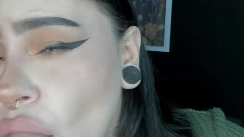 Snapshot of jas_miin chatting on 01-11-26, 02:16 Maria online show from 01-11-26, 02:16