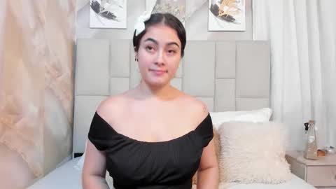 Snapshot of jaslyn__smith chatting on 10-21-25, 04:19 Jaslyn online show from 10-21-25, 04:19