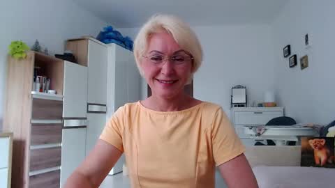 Jasmin room for people 40 online show from 05-24-26, 01:27