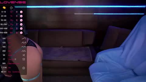 Snapshot of jasmin_james_ chatting on 12-13-24, 05:32 Jasmin online show from 12-13-24, 05:32