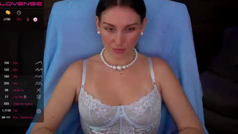 Snapshot of jasmin_james_ chatting on 01-10-25, 05:02 Jasmin online show from 01-10-25, 05:02