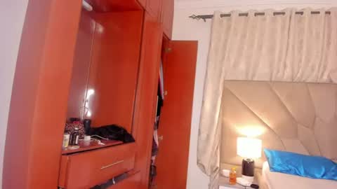 Snapshot of jasmin_melons chatting on 07-19-26, 01:53 jasmin_melons online show from 07-19-26, 01:53