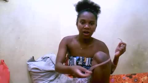 jasminah176750 online show from 12-17-25, 08:31