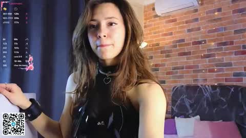 Chloe online show from 10-27-25, 06:06