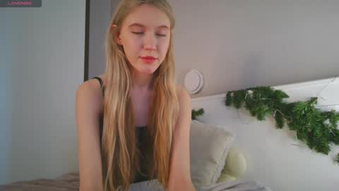 Chloe online show from 02-03-26, 08:30