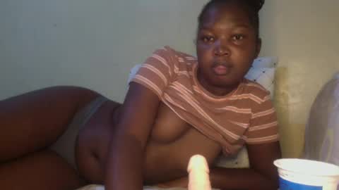 Snapshot of jasmine760 chatting on 07-22-26, 10:01 jasmine online show from 07-22-26, 10:01