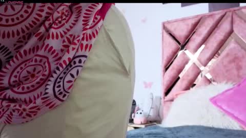 JASMINE  online show from 11-22-25, 11:09