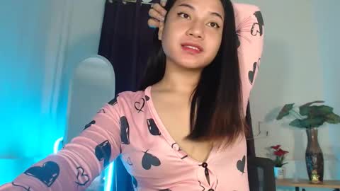 JASMINE online show from 11-14-25, 02:43