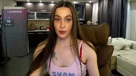 Jasmine online show from 06-17-26, 07:15