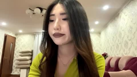 Snapshot of jasminebade chatting on 02-14-26, 01:08 My name Ivy ntmu welcommee online show from 02-14-26, 01:08