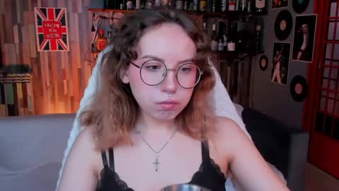 Snapshot of jasminemilko chatting on 05-16-26, 05:15 Jasmine online show from 05-16-26, 05:15
