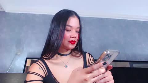 Snapshot of jasminemoore chatting on 02-16-25, 05:15 Jazmin online show from 02-16-25, 05:15