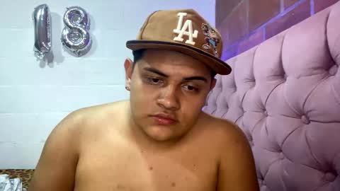 Snapshot of jason_boy_ chatting on 12-12-24, 06:14 jason_boy_ online show from 12-12-24, 06:14