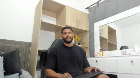 Jason online show from 10-24-25, 08:05